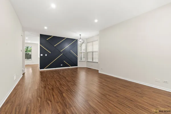 $3,600 | 1495 Dearborn Court, Unit 1495, Mount Prospect, IL 60056