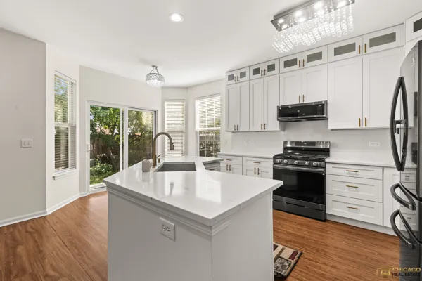 $3,600 | 1495 Dearborn Court, Unit 1495, Mount Prospect, IL 60056