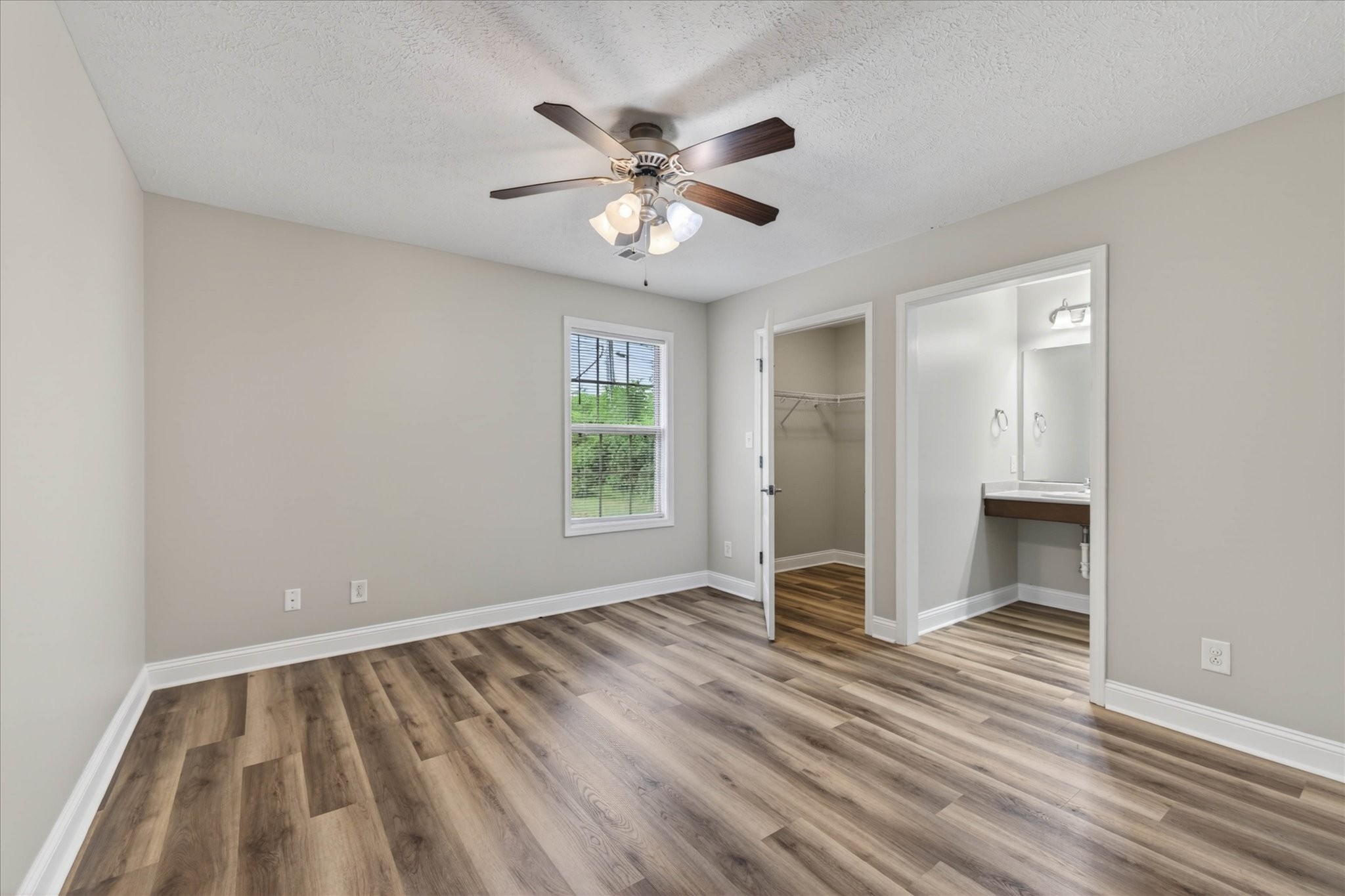 333 Rossview Road, Unit A Clarksville, TN 37043 - Photo 15 of 26