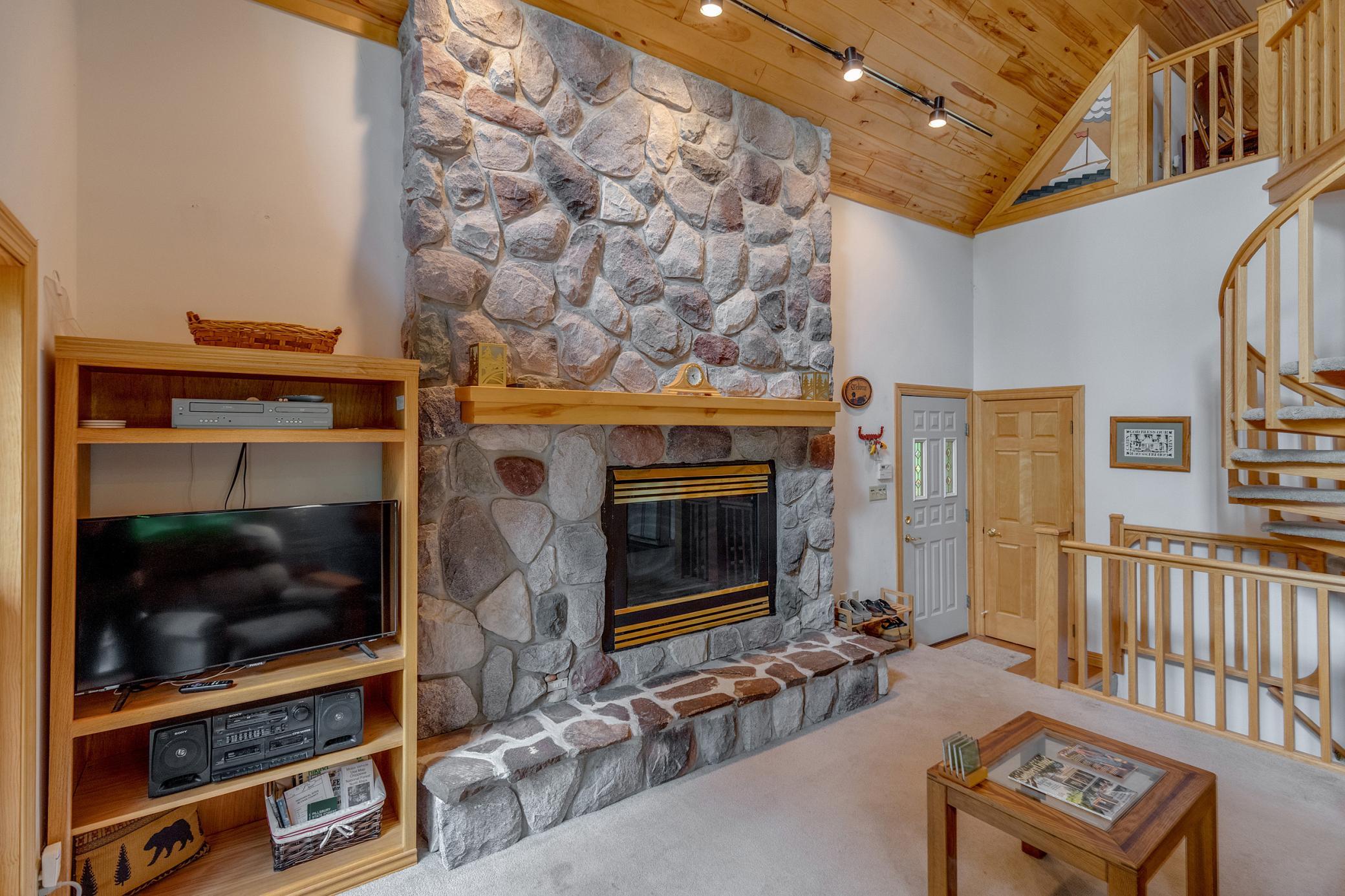 7936 Templer Point Drive Northwest Walker, MN 56484 - Photo 7 of 59