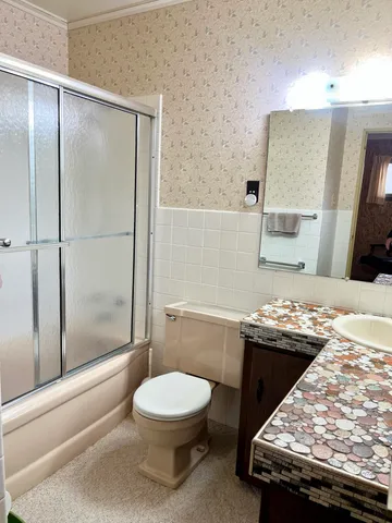 $225,000 | 3414 Parkway Boulevard, Two Rivers, WI 54241