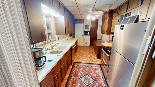 $225,000 | 3414 Parkway Boulevard, Two Rivers, WI 54241