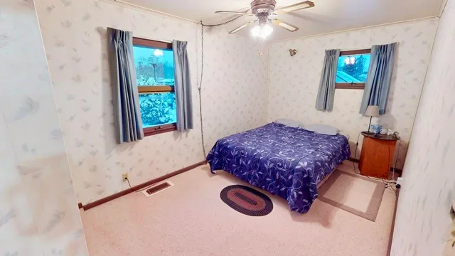 $225,000 | 3414 Parkway Boulevard, Two Rivers, WI 54241