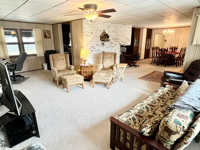 $225,000 | 3414 Parkway Boulevard, Two Rivers, WI 54241