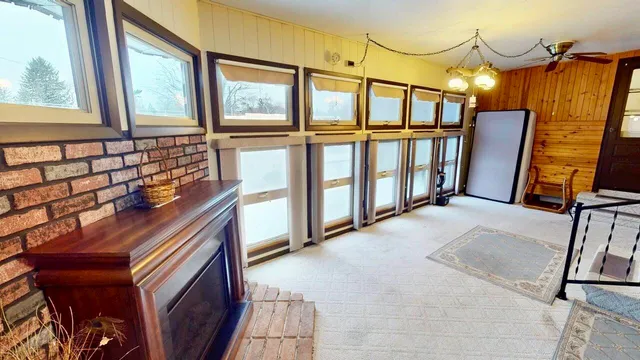 $225,000 | 3414 Parkway Boulevard, Two Rivers, WI 54241