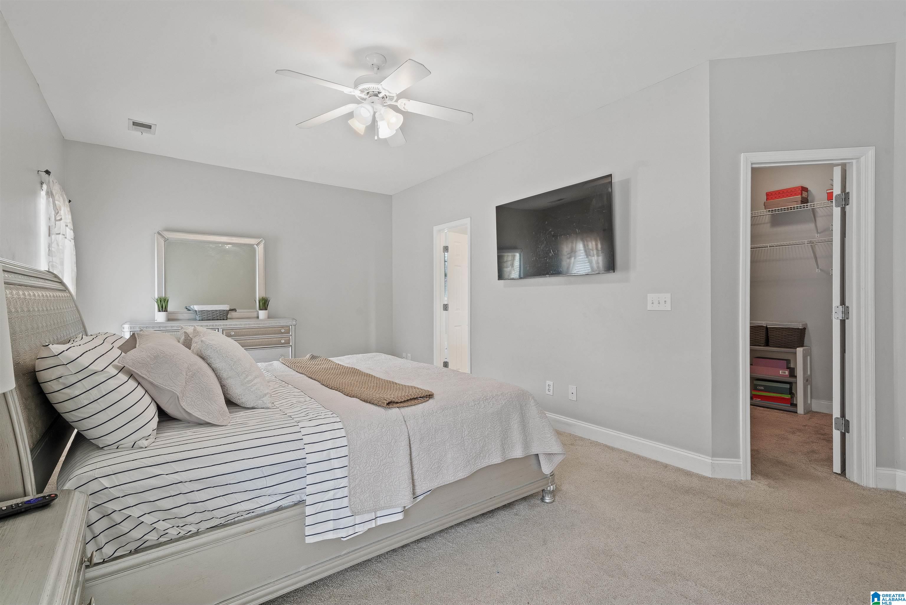 342 Creekside Lane Pelham, AL 35124 - Photo 17 of 39