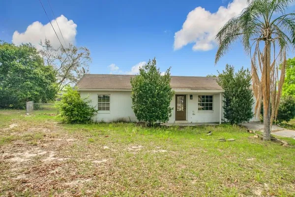 $2,075 | 201 Valencia Drive, Auburndale, FL 33823