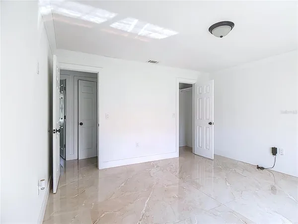 $2,075 | 201 Valencia Drive, Auburndale, FL 33823
