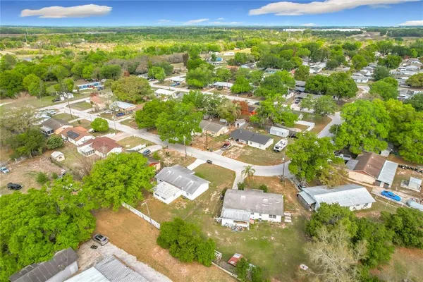 $2,075 | 201 Valencia Drive, Auburndale, FL 33823