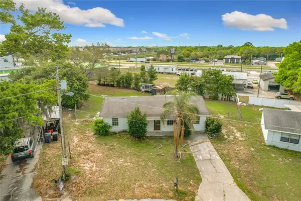 $2,075 | 201 Valencia Drive, Auburndale, FL 33823