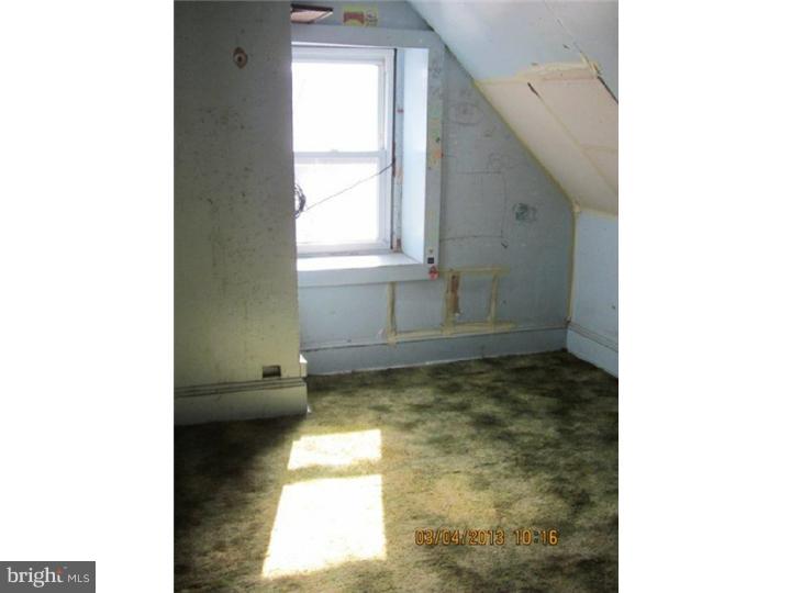 7 Scottdale Road Lansdowne, PA 19050 - Photo 13 of 16