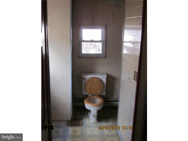 7 Scottdale Road Lansdowne, PA 19050 - Photo 8 of 16