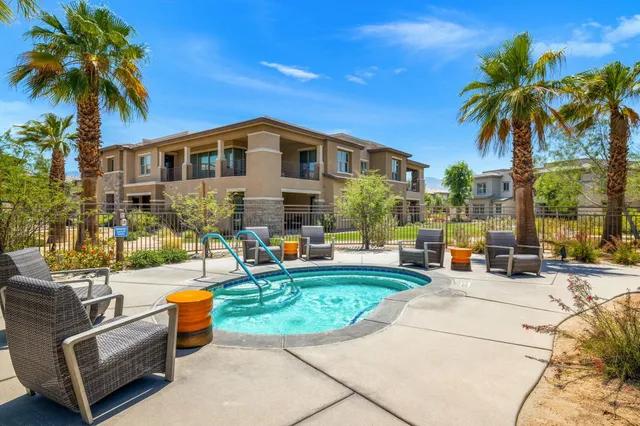 $6,000 | 302 Retreat Circle, Palm Desert, CA 92260