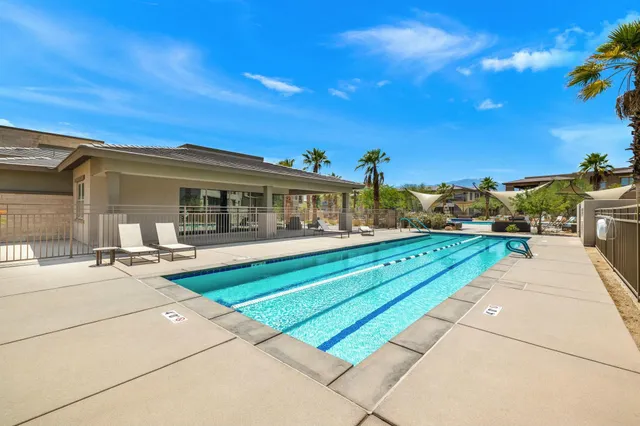 $6,000 | 302 Retreat Circle, Palm Desert, CA 92260