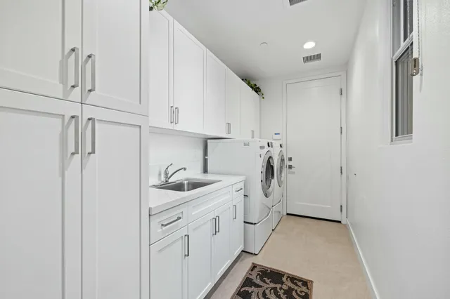 $6,000 | 302 Retreat Circle, Palm Desert, CA 92260