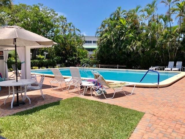 370 Northeast Edgewater Drive, Unit 103 Jensen Beach, FL 34957 - Photo 14 of 24