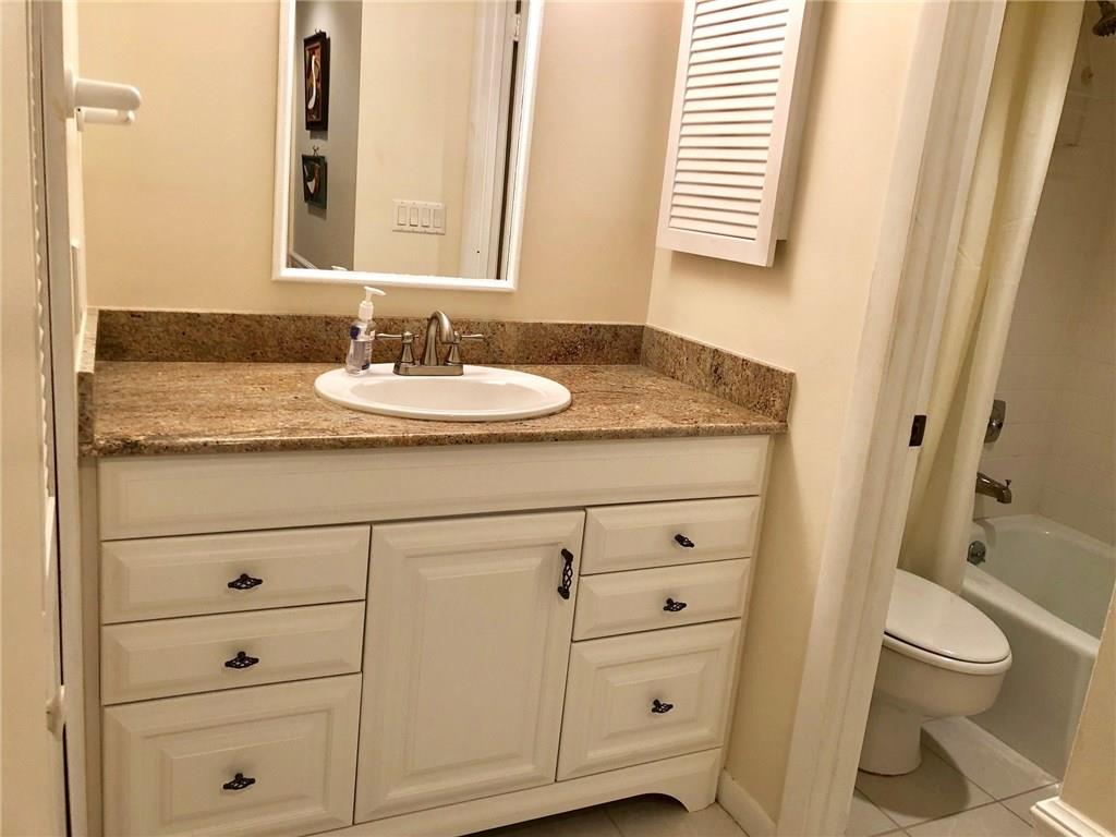 370 Northeast Edgewater Drive, Unit 103 Jensen Beach, FL 34957 - Photo 16 of 24