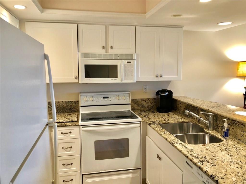 370 Northeast Edgewater Drive, Unit 103 Jensen Beach, FL 34957 - Photo 7 of 24