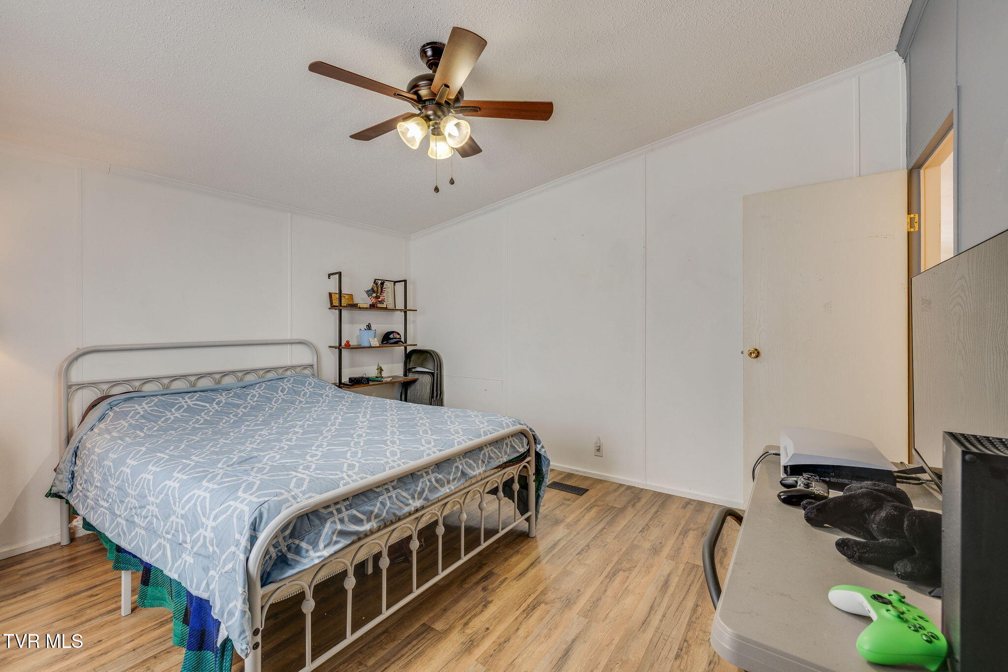 7185 Snapps Ferry Road Afton, TN 37616 - Photo 23 of 34 021