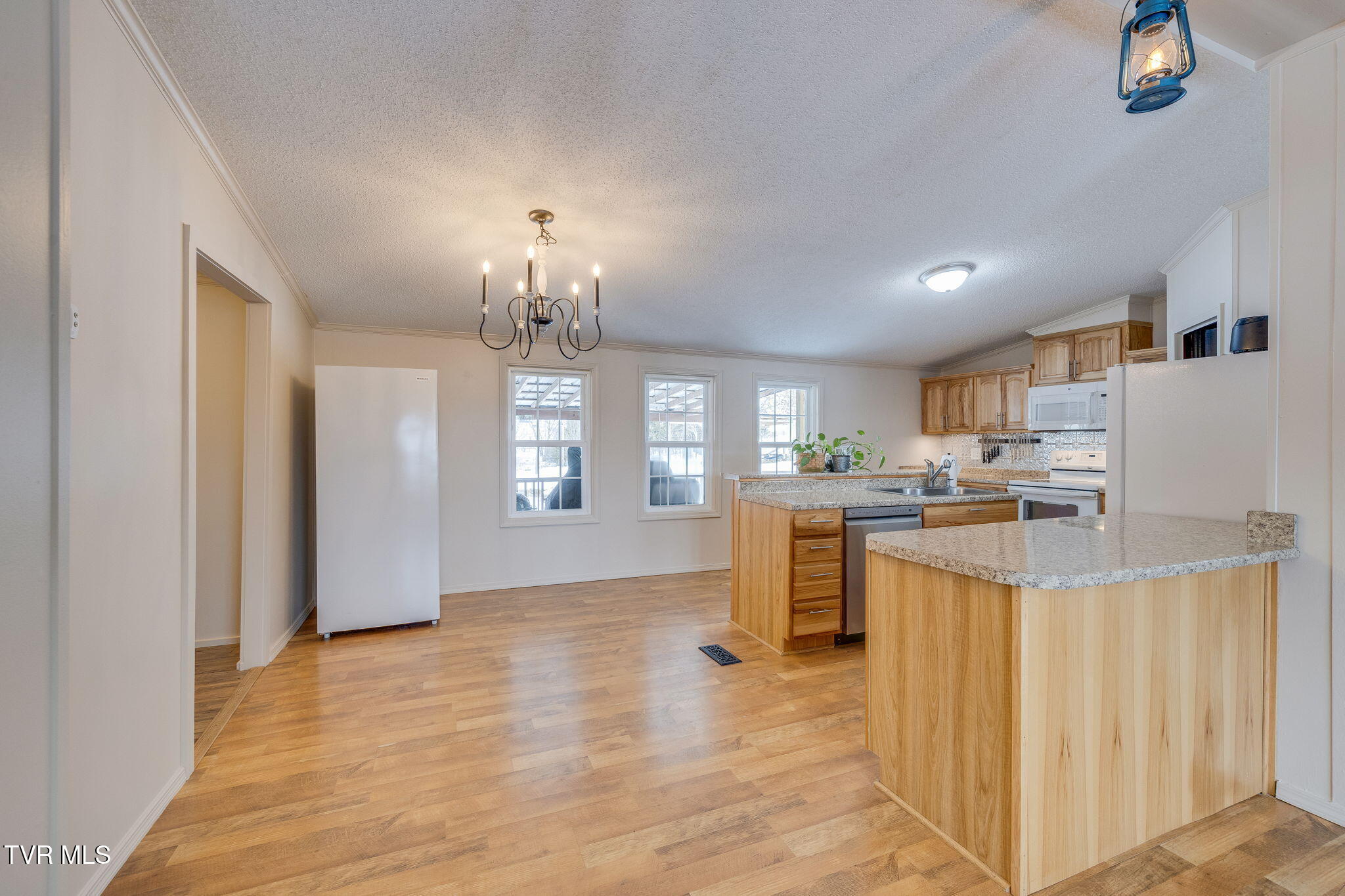 7185 Snapps Ferry Road Afton, TN 37616 - Photo 10 of 34 008