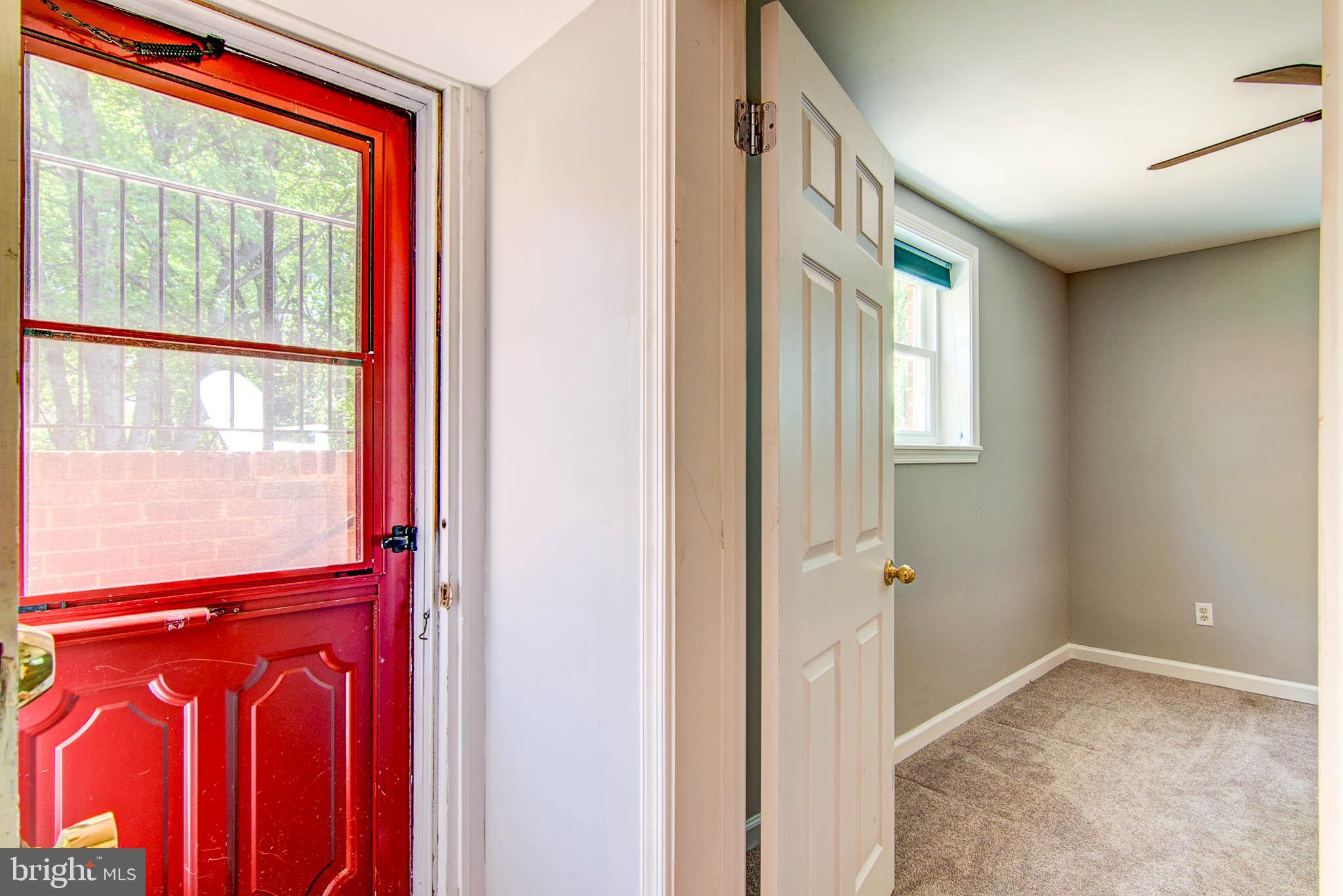 11531 Colt Terrace Silver Spring, MD 20902 - Photo 8 of 40 Gallery Image 8