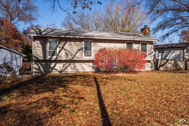 $329,900 | 3018 Topeka Lane, Lawrence, KS 66047
