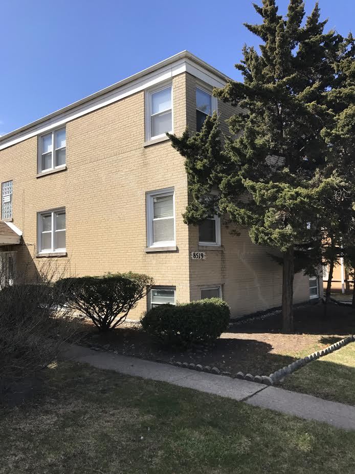 8519 Cermak Road North Riverside, IL 60546 - Photo 2 of 5