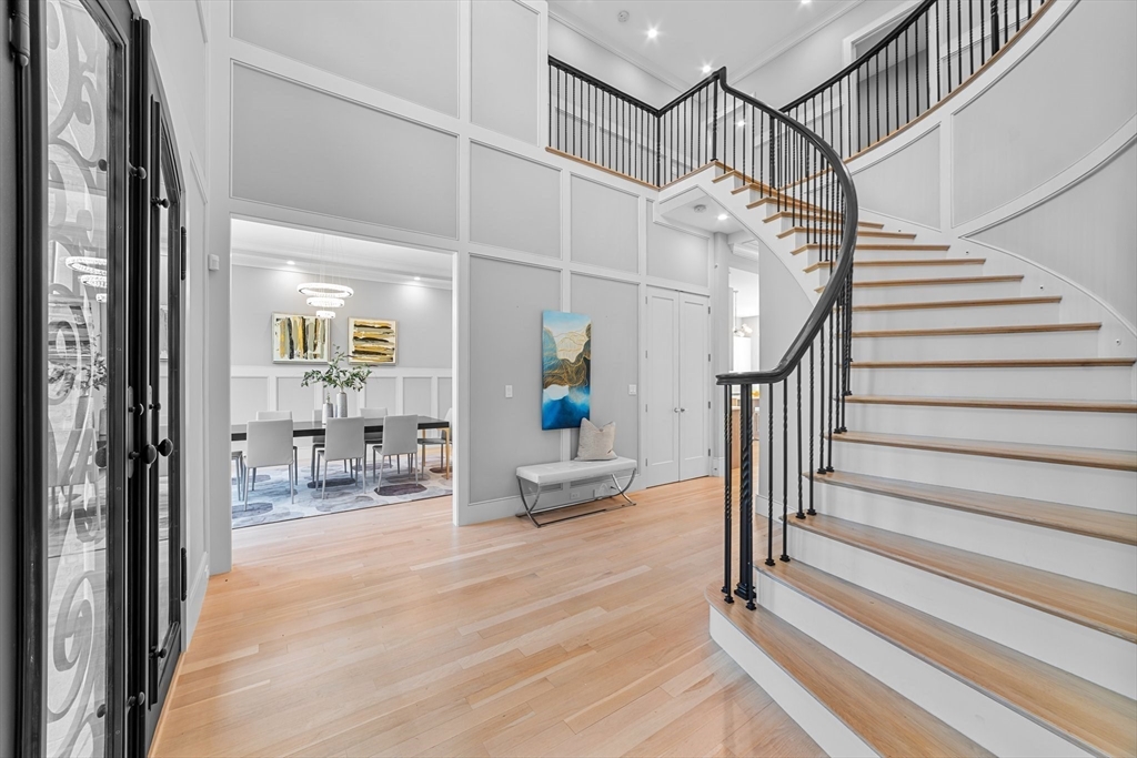 19 Boulder Road Newton, MA 02459 - Photo 3 of 42