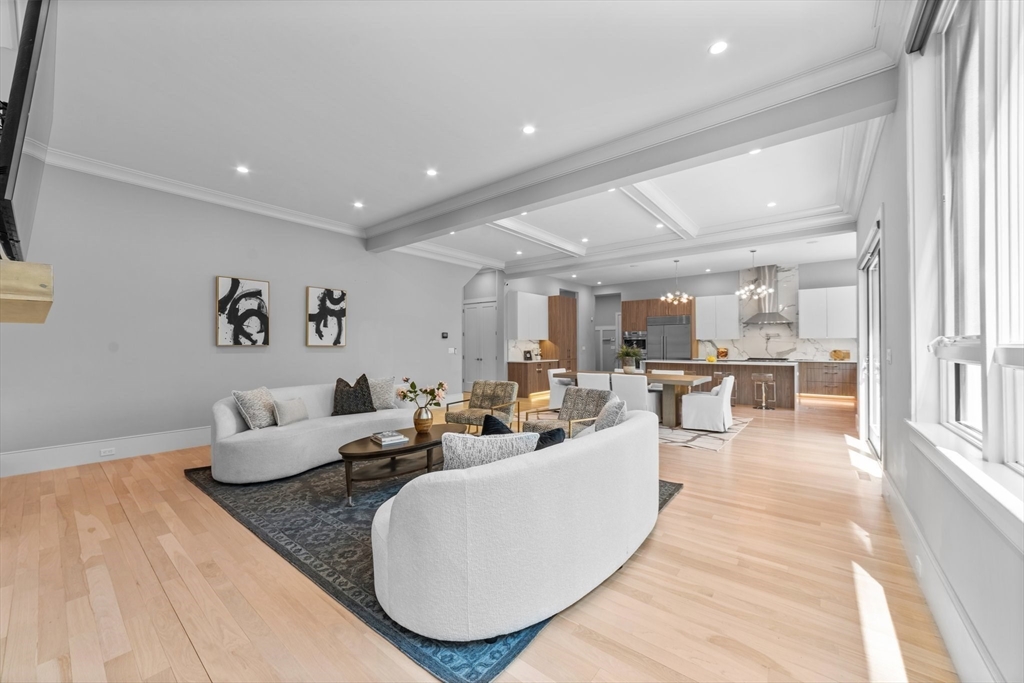 19 Boulder Road Newton, MA 02459 - Photo 7 of 42