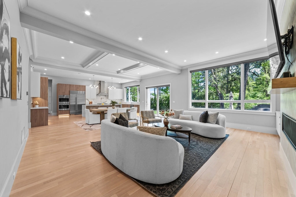 19 Boulder Road Newton, MA 02459 - Photo 8 of 42