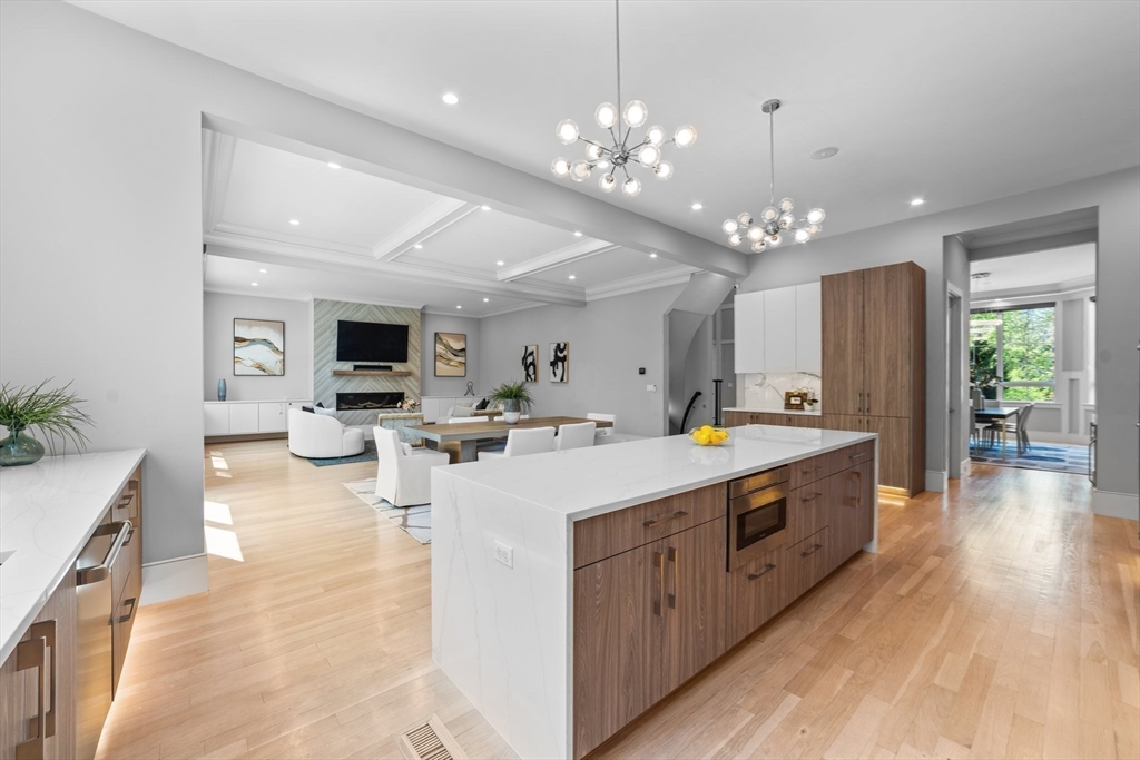 19 Boulder Road Newton, MA 02459 - Photo 10 of 42