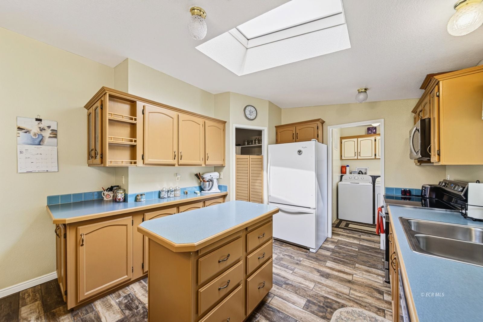 933 Spring Valley Parkway Spring Creek, NV 89815 - Photo 17 of 46 Gallery Image 17