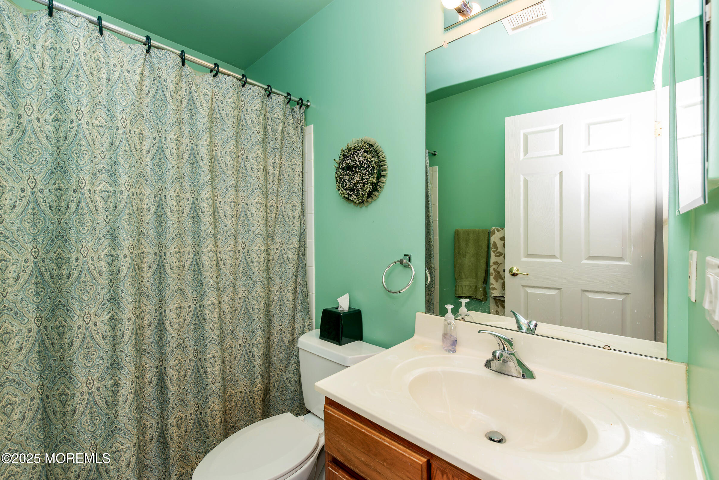 3 Lake Ridge Boulevard Whiting, NJ 08759 - Photo 14 of 22 Hall Bath