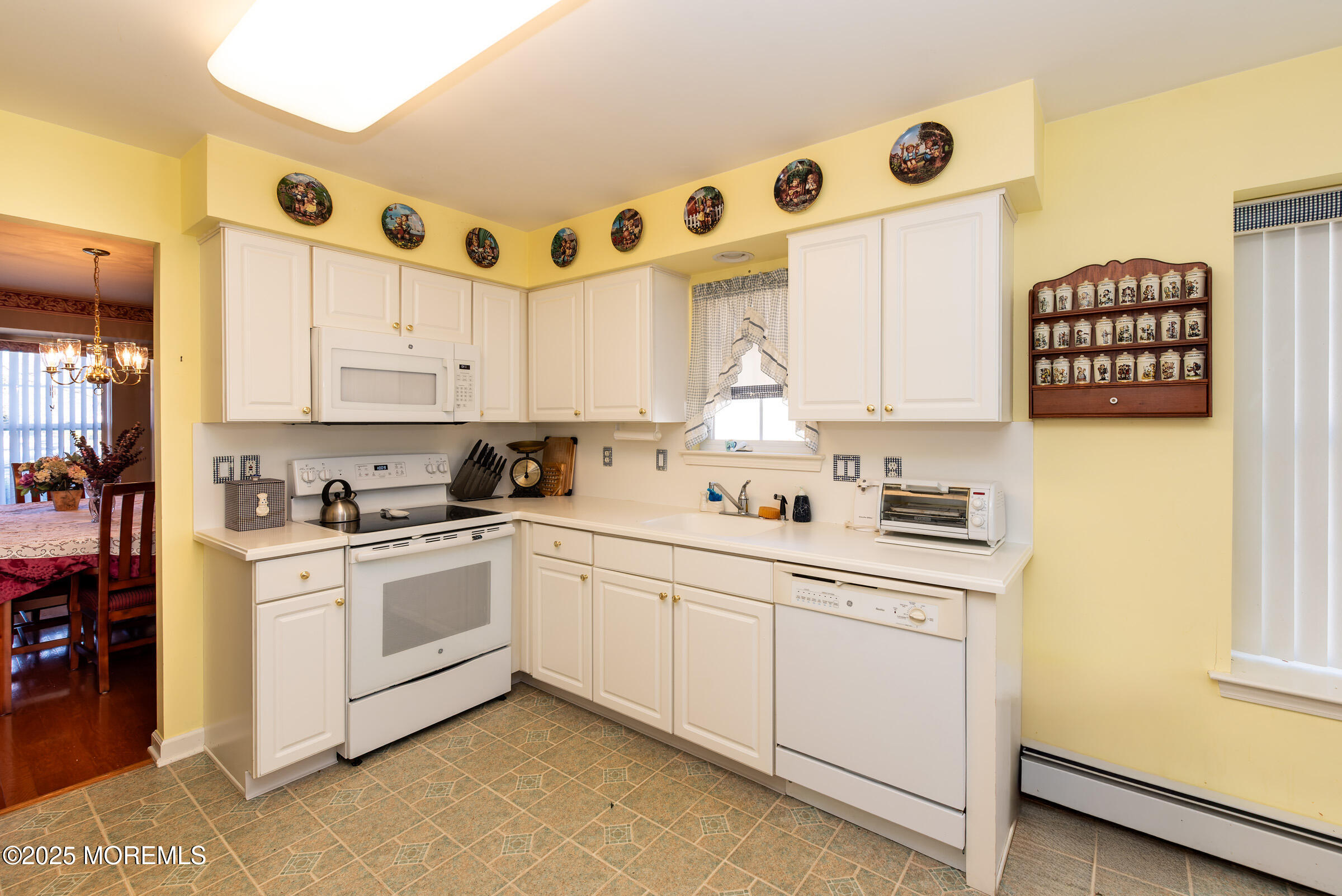 3 Lake Ridge Boulevard Whiting, NJ 08759 - Photo 8 of 22 Kitchen