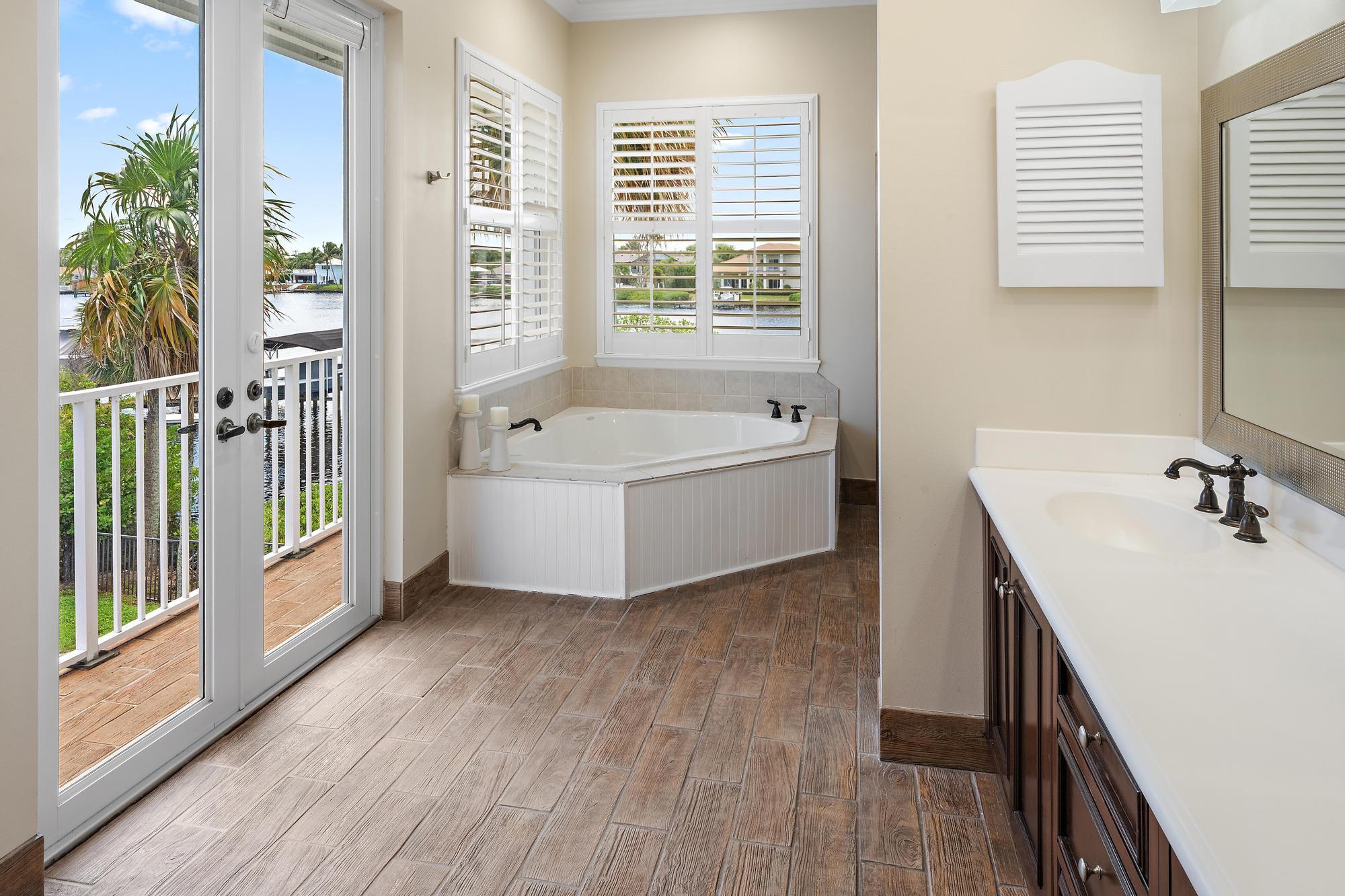 18779 Southeast River Ridge Road Jupiter, FL 33469 - Photo 30 of 68 18779 SE River Ridge Rd-55