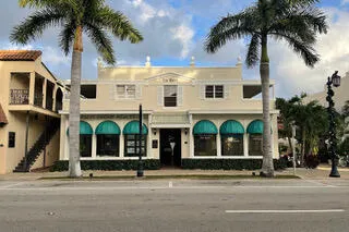 $2,500 | 361 South County Road, Unit 4, Palm Beach, FL 33480