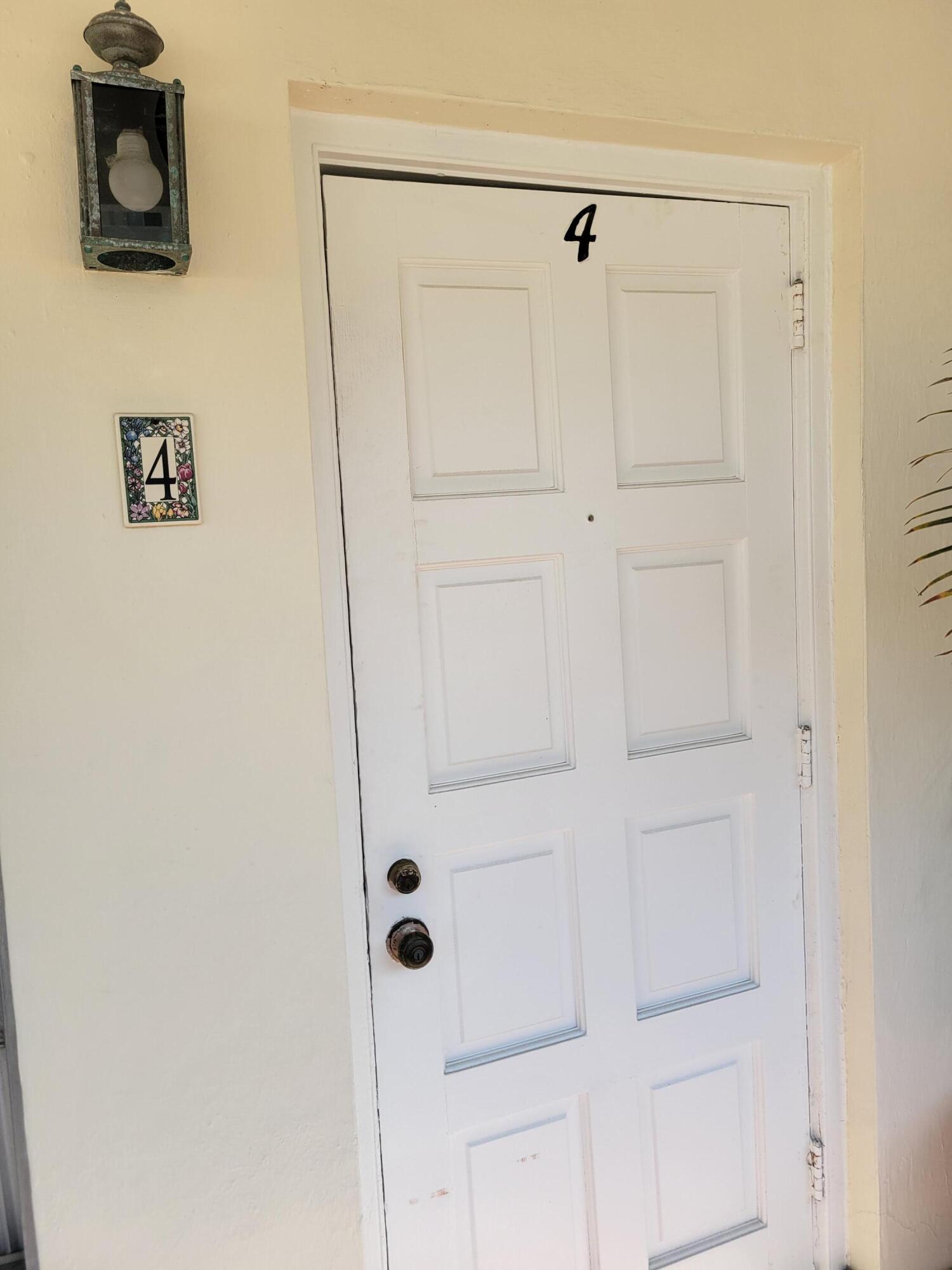 361 South County Road, Unit 4 Palm Beach, FL 33480 - Photo 2 of 6 Exterior Front