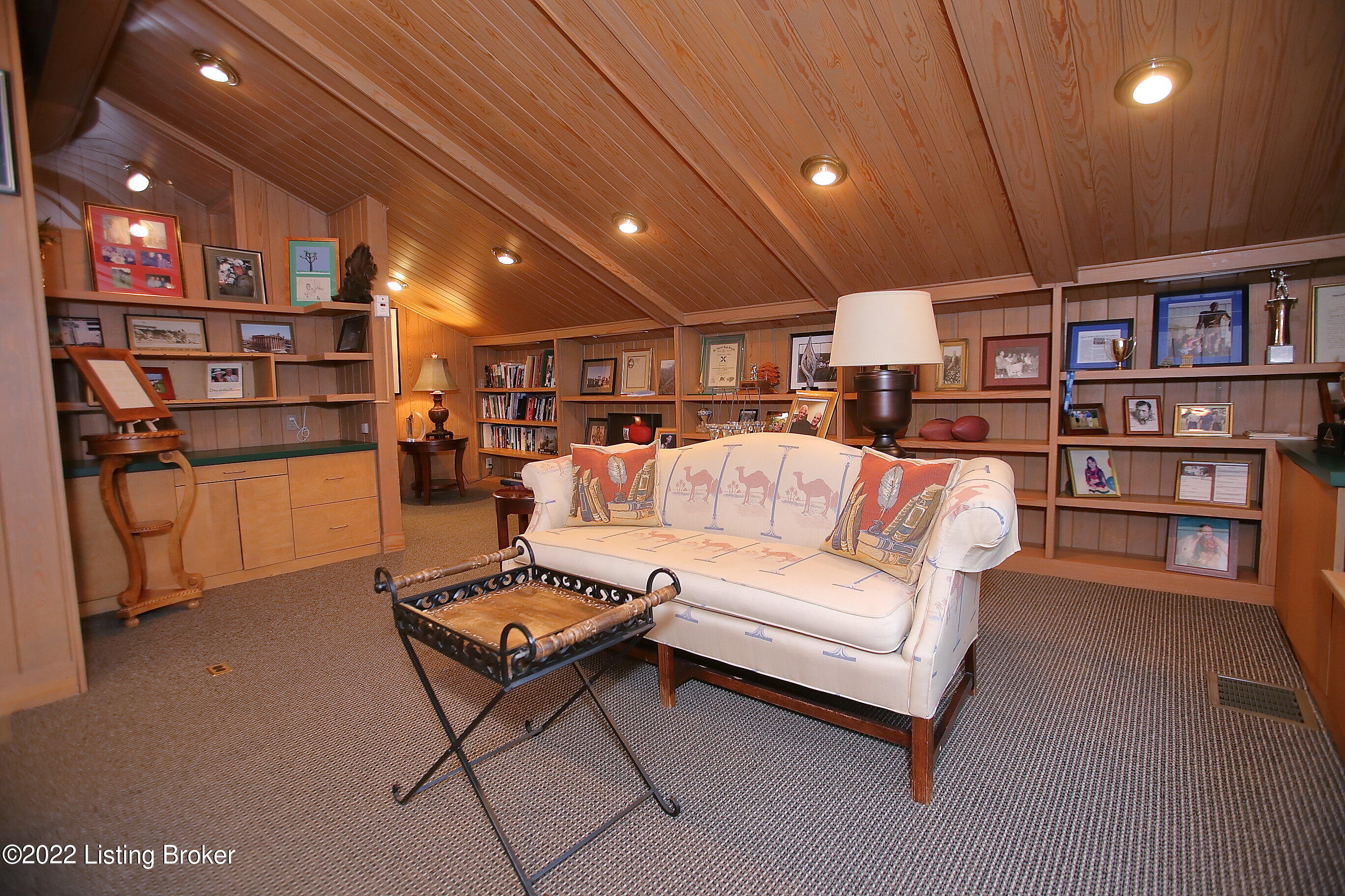 1115 Red Fox Road Louisville, KY 40205 - Photo 39 of 71 Office 4