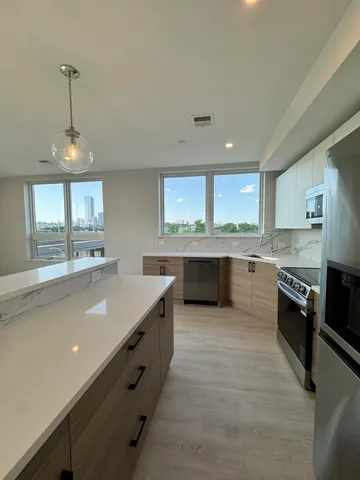 $3,895 | 40 Center Street, Unit 403, Jersey City, NJ 07302