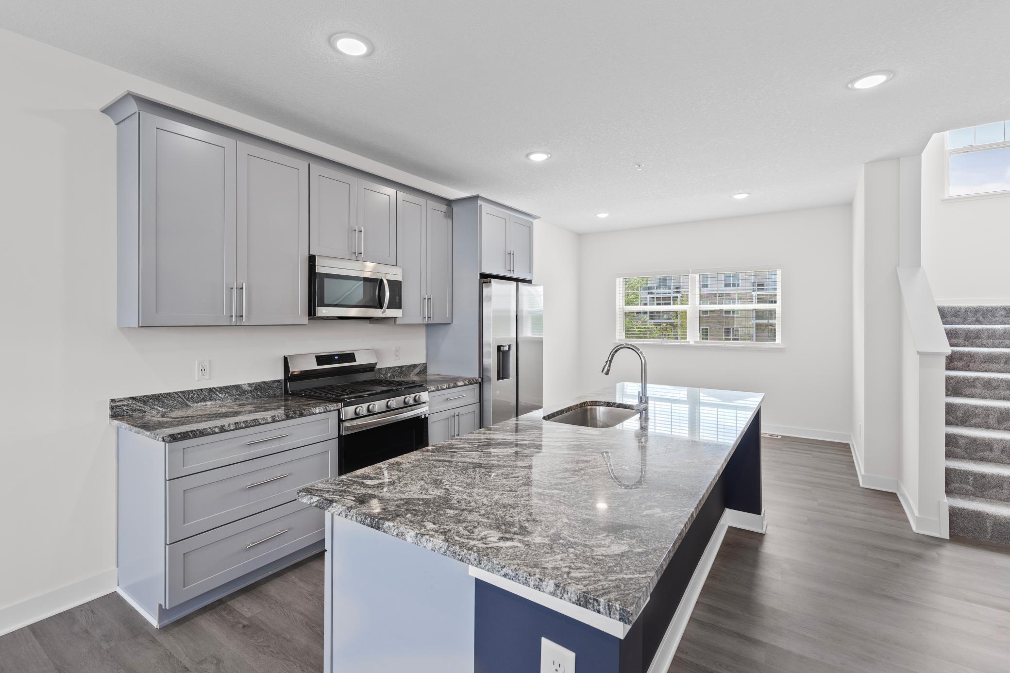 3159 Clover Ridge Drive Chaska, MN 55318 - Photo 2 of 26