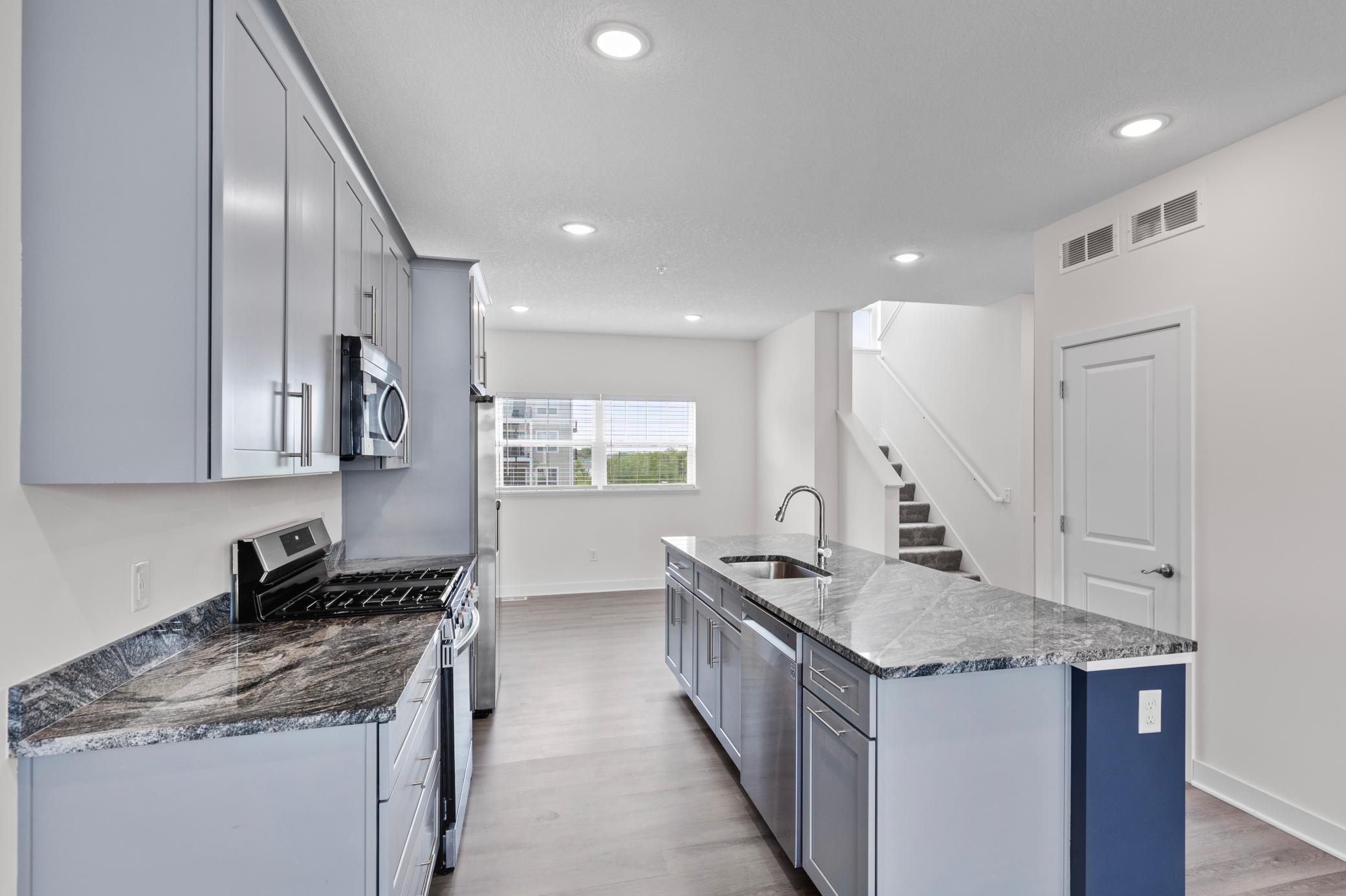 3159 Clover Ridge Drive Chaska, MN 55318 - Photo 4 of 26