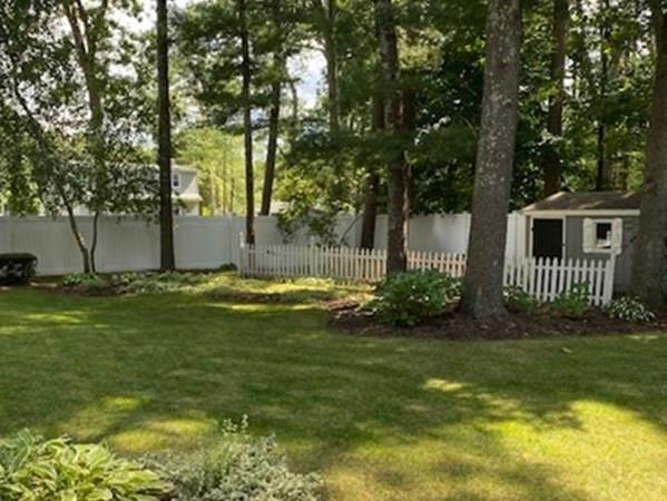 25 Alice Road Raynham, MA 02767 - Photo 6 of 17 Gallery Image 6