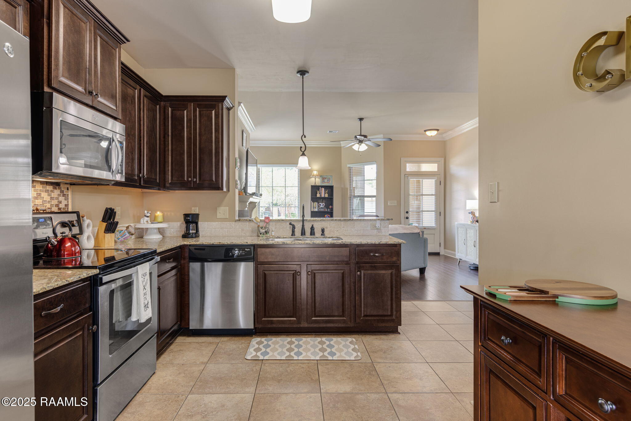 100 Newshire Drive Broussard, LA 70518 - Photo 12 of 33 11-web-or-mls-100 Newshire Dr-11