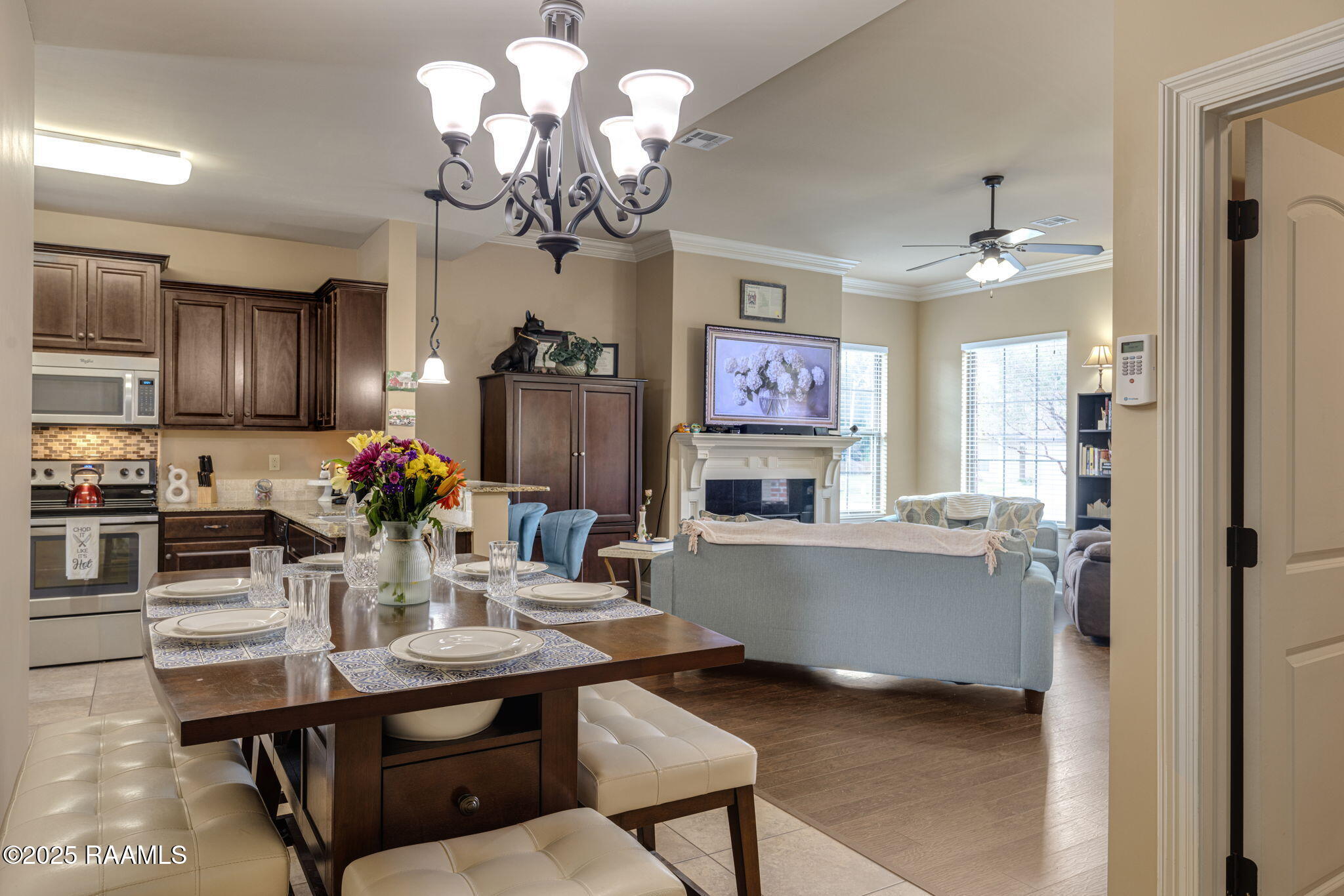 100 Newshire Drive Broussard, LA 70518 - Photo 9 of 33 9-web-or-mls-100 Newshire Dr-9