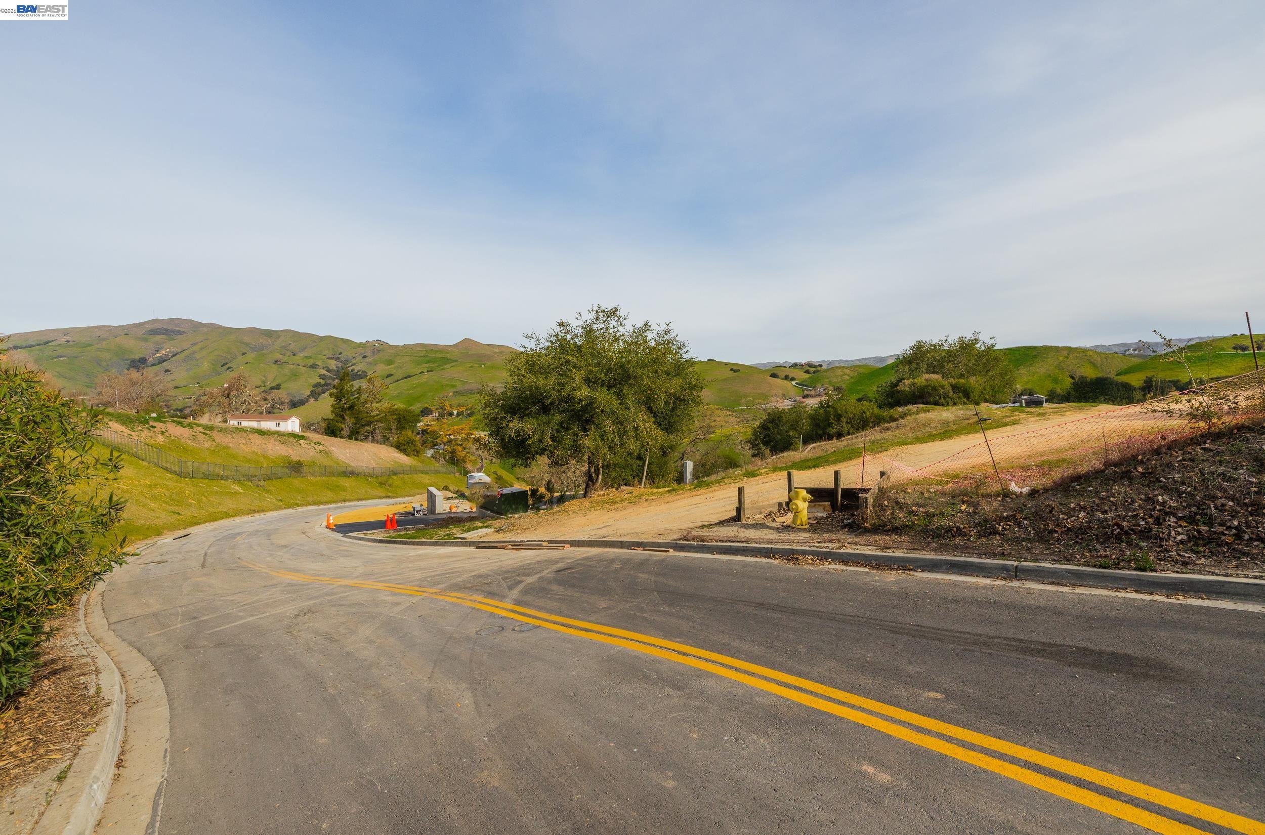 529 Vista Ridge Drive Milpitas, CA 95035 - Photo 5 of 15