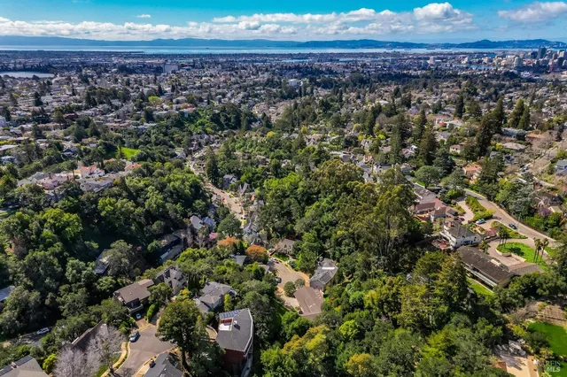 $549,000 | 22 Valant Place, Piedmont, CA 94610