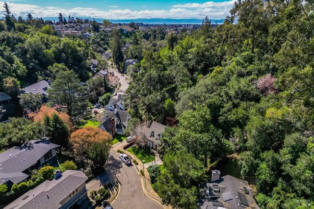 $549,000 | 22 Valant Place, Piedmont, CA 94610