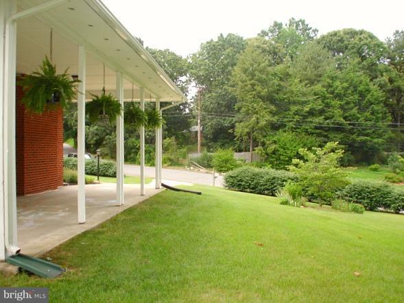 915 Hillcrest Road Hanover, MD 21076 - Photo 14 of 30 Exterior (General)