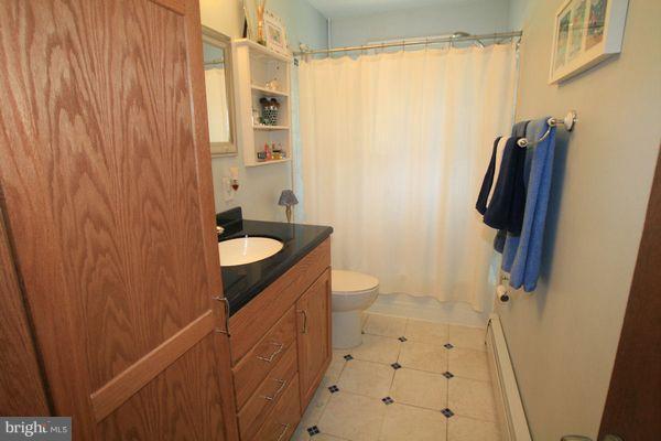 915 Hillcrest Road Hanover, MD 21076 - Photo 24 of 30 Bath (Master)
