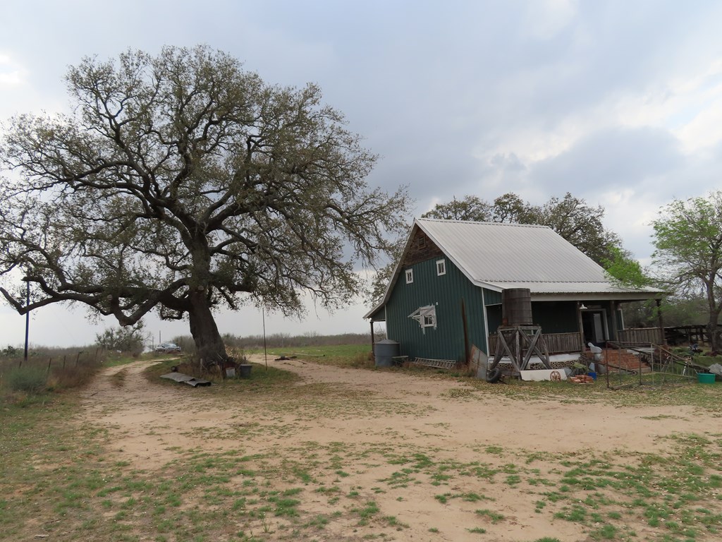 678 Tank Hollow Poteet, TX 78065 - Photo 7 of 24 back porch